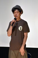 脚本の熊本浩武。