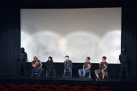 「影鰐 LIVE 上映 2.8 猿楽ナイトツアー」トークショーの様子。