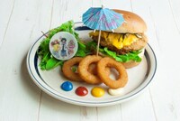 「海の家カツ丼風バーガープレート」