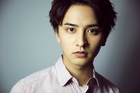 国分諒役の瀬戸利樹。