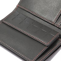 神威モデルの財布。