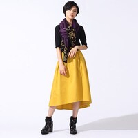 高杉晋助モデルのストール＆ストールピンの着用例。