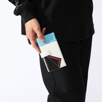 坂田銀時モデルのスマートフォンケースの使用例。