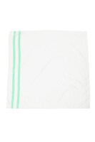 千モデルのかごバッグ。