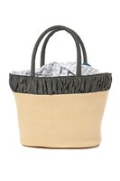 八乙女楽モデルのかごバッグ。