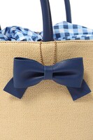 和泉一織モデルのかごバッグ。