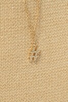 二階堂大和モデルのかごバッグ。