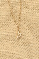 和泉三月モデルのかごバッグ。