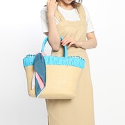 十龍之介モデルのかごバッグ使用例。