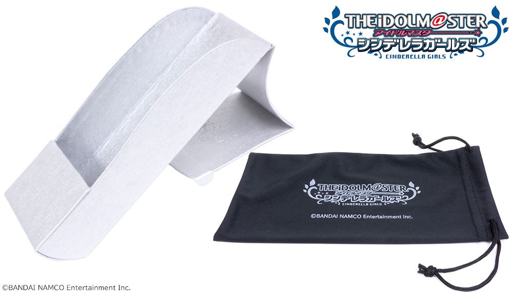 オリジナルデザイン専用ケースと巾着袋。