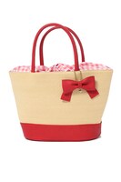 七瀬陸モデルのかごバッグ。