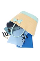 四葉環モデルのかごバッグ使用例。