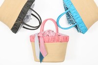 「アイドリッシュセブン」とコラボしたかごバッグ。