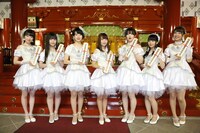 神田明神でのヒット祈願の様子。