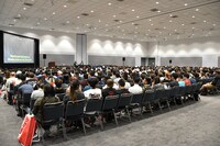 「天狼 Sirius the Jaeger」のインターナショナルプレミアの様子。