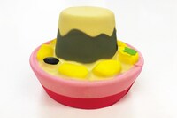 特典の「露天風呂プリン」を模したスクイーズ。