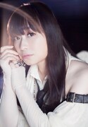 今井麻美の新アーティスト写真。