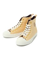 サーバルモデルのスニーカー。