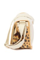 サーバルモデルのバッグ。