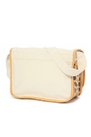 サーバルモデルのバッグ。