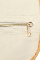 サーバルモデルのバッグ。