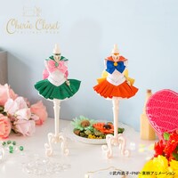 「Cherie Closet 美少女戦士セーラームーンシリーズ」より、セーラージュピターとセーラーヴィーナス。