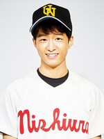 亀井賢治扮する西広辰太郎。