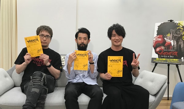 左から安元洋貴、森山洋監督、細谷佳正。