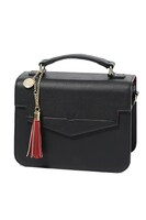 鬼灯モデルのバッグ。