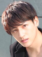 桜威役の神里優希。