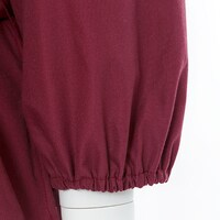 チュンモデルのトップス。