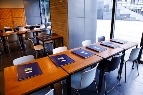 「白泉社即日デビューまんが賞」会場の様子。