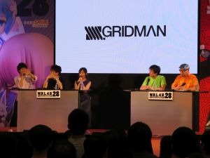 「SSSS.GRIDMAN」トークイベントの様子。左から広瀬裕也、緑川光、宮本侑芽、雨宮哲、野中剛。