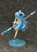 アクアのフィギュア。