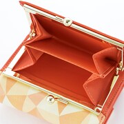 和泉三月をモチーフにしたミニ財布。