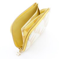 六弥ナギをモチーフにしたカードケース。