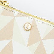 六弥ナギをモチーフにしたカードケース。