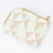 六弥ナギをモチーフにしたカードケース。