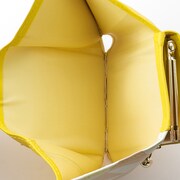 六弥ナギをモチーフにしたミニ財布。