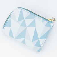 四葉環をモチーフにしたカードケース。