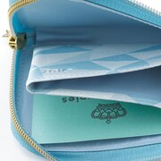 四葉環をモチーフにしたカードケース。