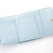 四葉環をモチーフにしたミニ財布。