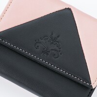 九条天をモチーフにしたミニ財布。