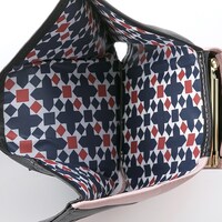 九条天をモチーフにしたミニ財布。