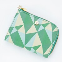 二階堂大和をモチーフにしたカードケース。