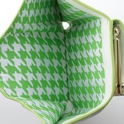 千をモチーフにしたミニ財布。