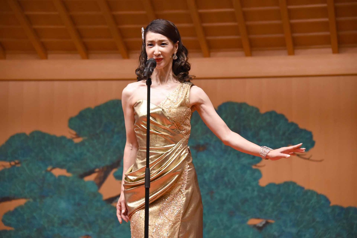春野寿美礼