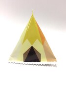 「ゆるキャン△ディー」のテント型。