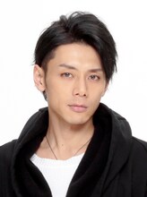 黄色ブドウ球菌役の富田翔。