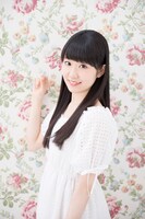 みあ・シルバーストーン役の東山奈央。